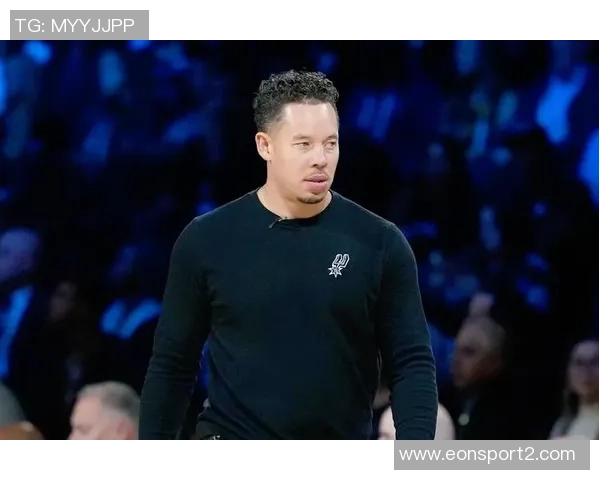 米奇约翰逊强调文班是球队基石但他渴望团队合作而非孤军奋战